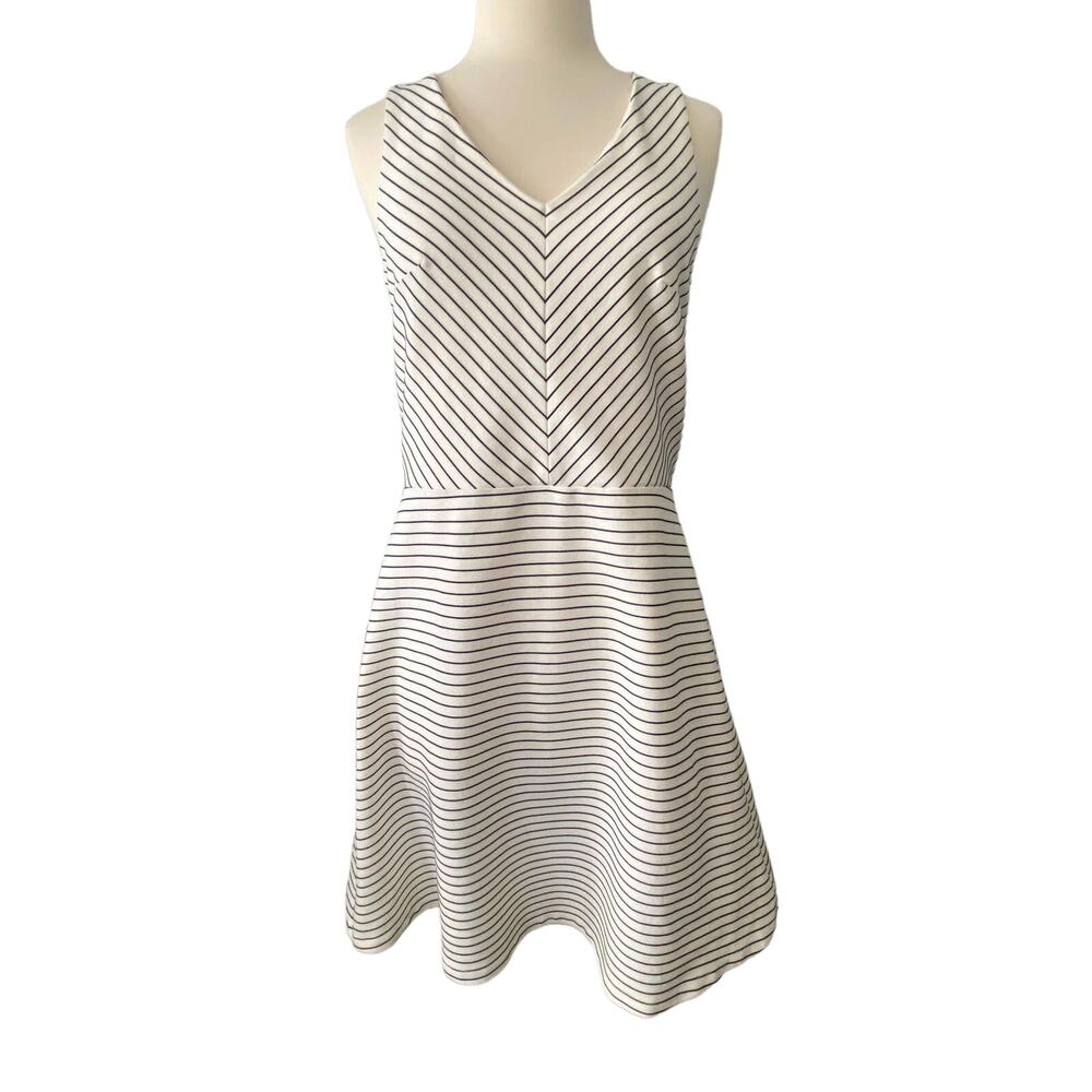 Loft Sleeveless Dress White Black Pinstripe Fit and Flare Womens Size 6